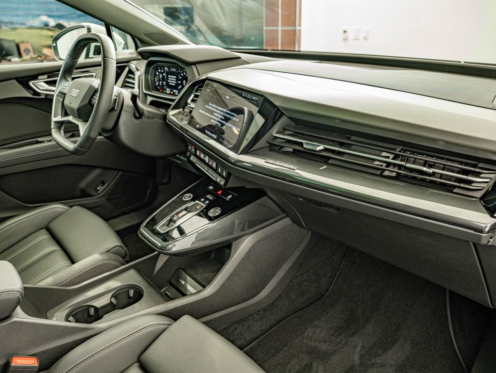 Used 2023 Audi Q4 e-tron Premium w/ Convenience Package image 34