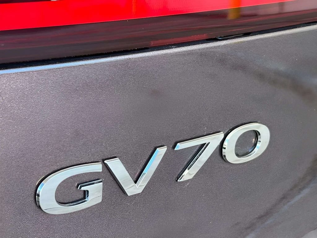 Used 2023 Genesis GV70 2.5T w/ Select Package AWD/4WD image 35