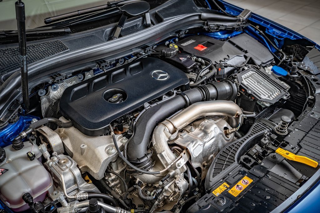 Certified 2025 Mercedes-Benz GLA 250 4MATIC image 40