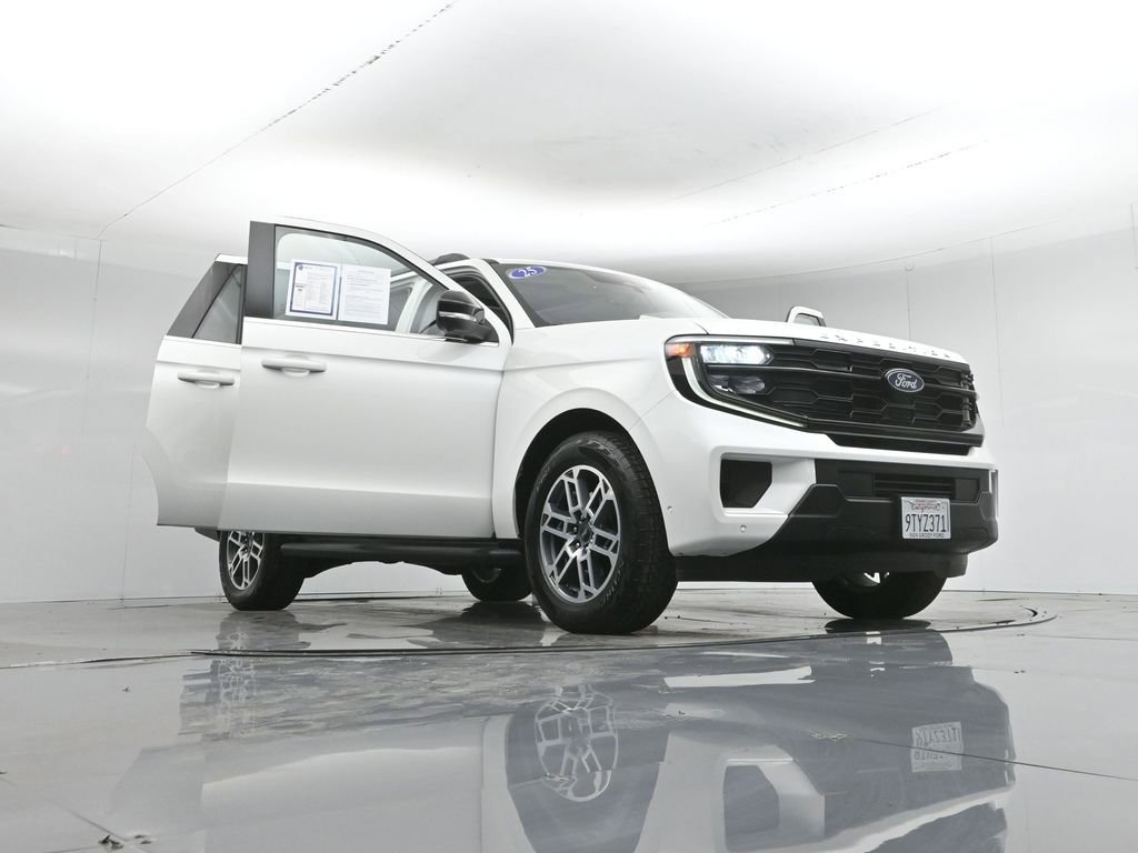 Used 2025 Ford Expedition Max Active image 52