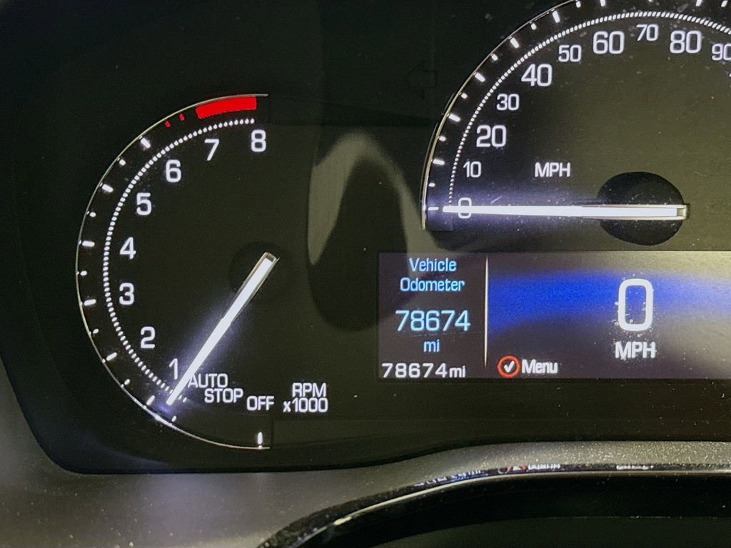 Used 2018 Cadillac XT5 Luxury w/ Driver Awareness Package image 12