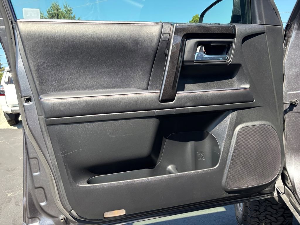Used 2023 Toyota 4Runner TRD Off-Road Premium image 23