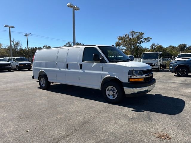 New 2025 Chevrolet Express 2500 Work Van 3D Extended Cargo Van w/ Driver Convenience Package RWD image 19