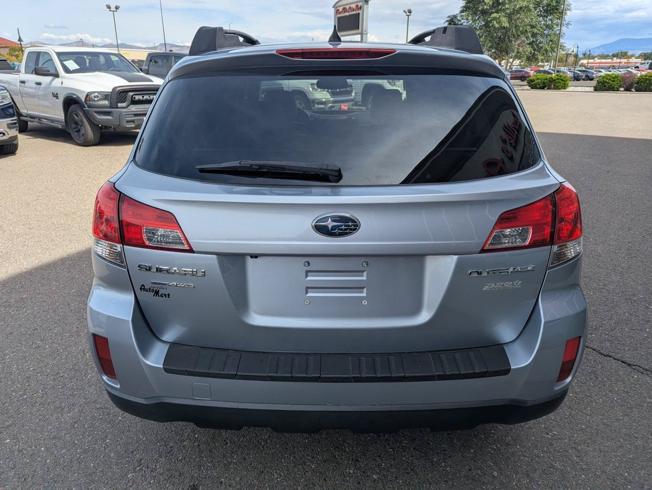 Used 2014 Subaru Outback 2.5i Limited w/ Moonroof Package AWD/4WD image 4