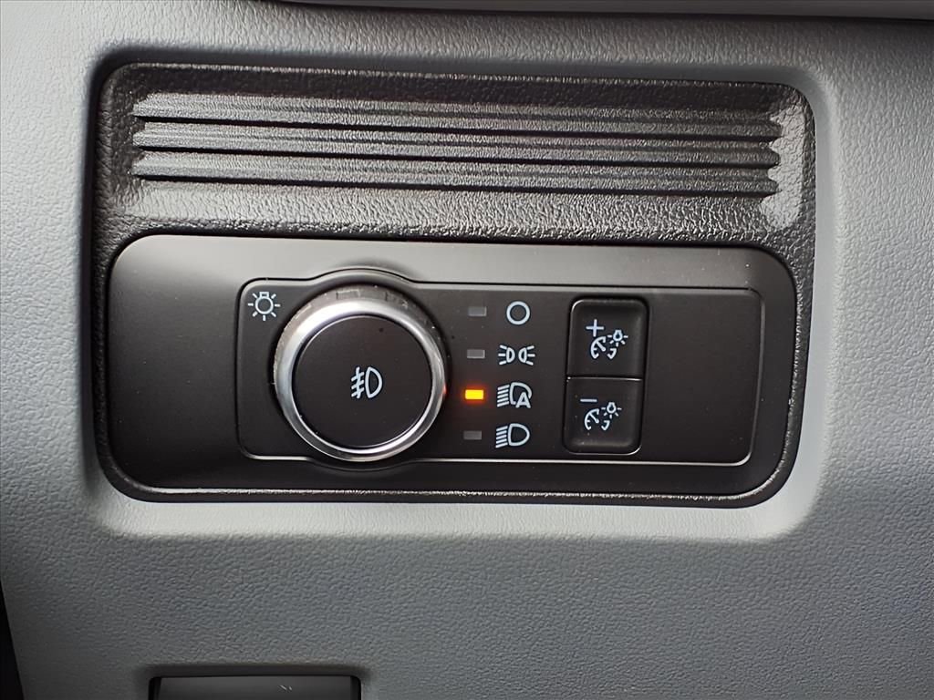 New 2023 Ford F350 XL w/ XL Chrome Package image 18