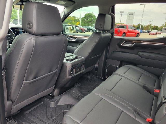 Used 2025 Chevrolet Silverado 1500 RST w/ Redline Edition AWD/4WD image 23