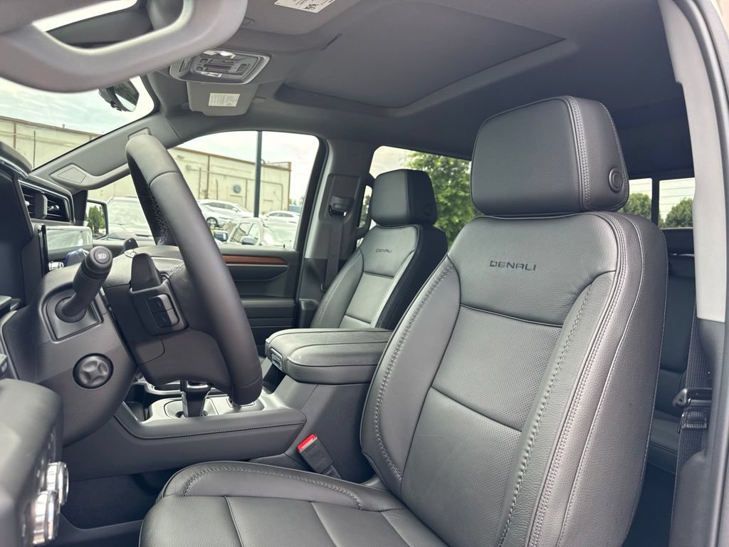 New 2026 GMC Sierra 1500 Denali AWD/4WD image 17