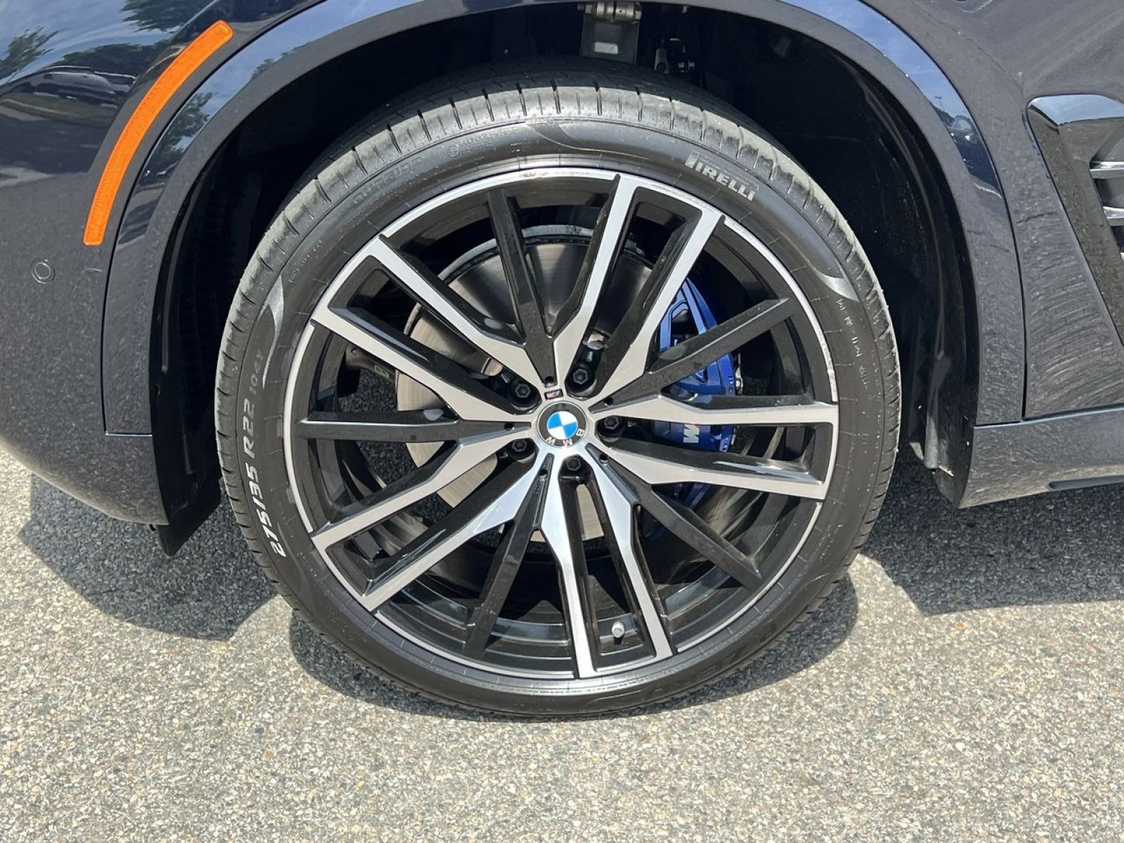 Used 2024 BMW X5 xDrive40i w/ M Sport Package image 13