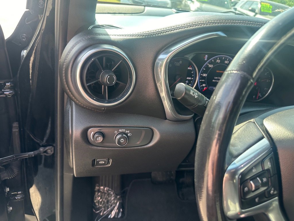 Used 2019 Chevrolet Blazer Premier w/ Sun and Wheels Package AWD/4WD image 14