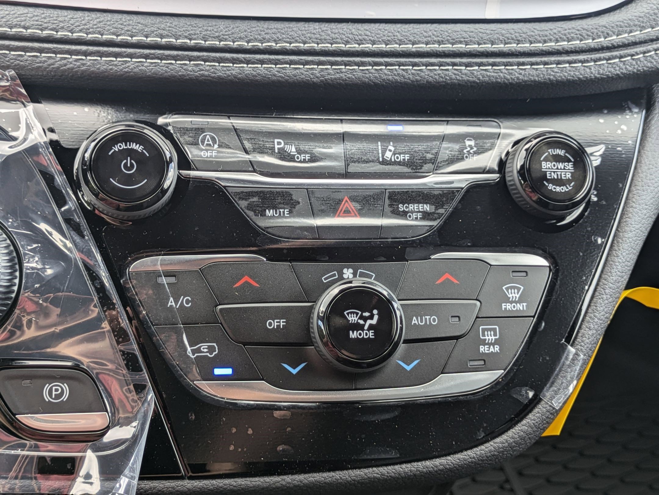 New 2026 Chrysler Pacifica Select image 15