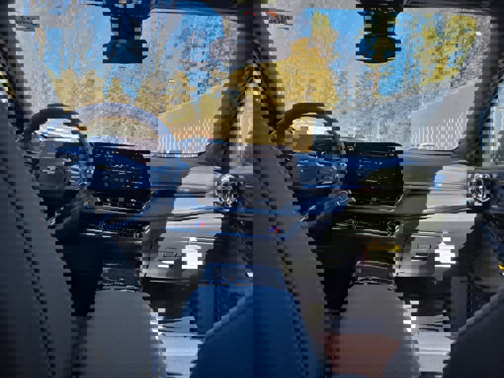 New 2026 Chevrolet Equinox LT w/ Convenience Package II image 38