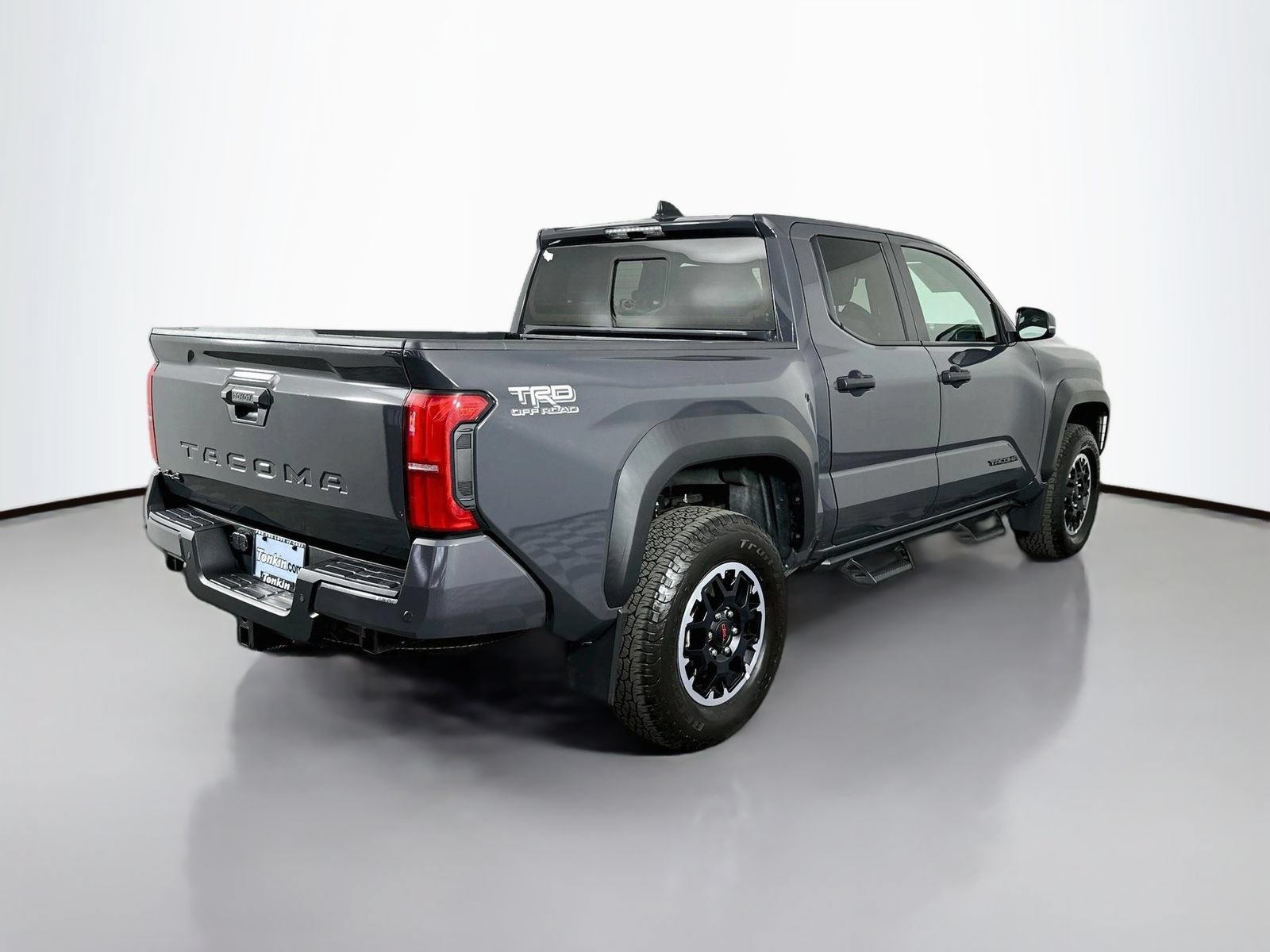 Certified 2024 Toyota Tacoma TRD Off-Road w/ TRD Off Road Upgrade Package AWD/4WD image 7