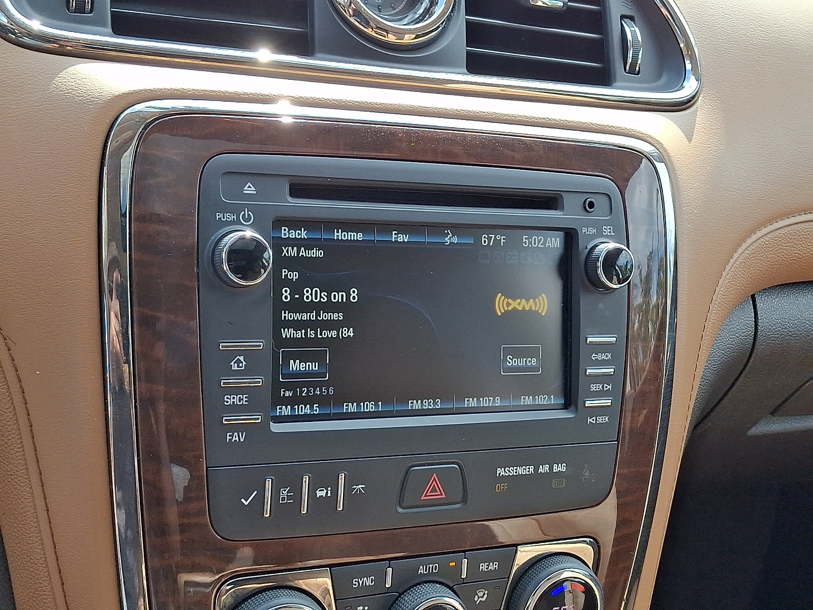 Used 2015 Buick Enclave Leather FWD image 18