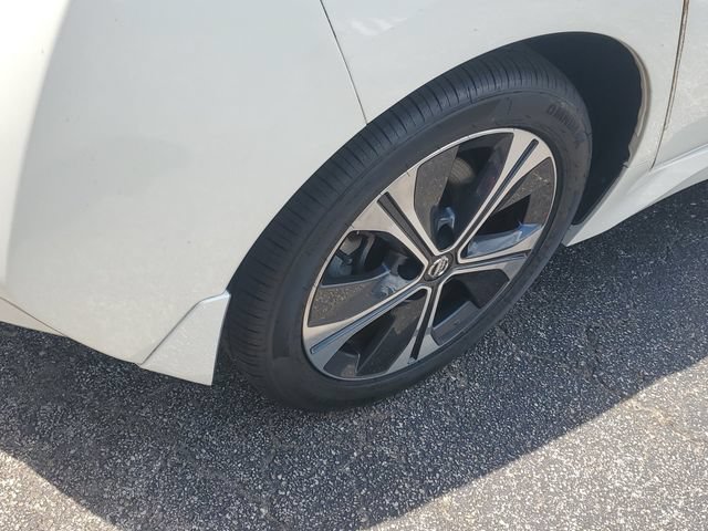 Used 2019 Nissan Leaf SV Plus w/ SV Plus Technology Package FWD image 5