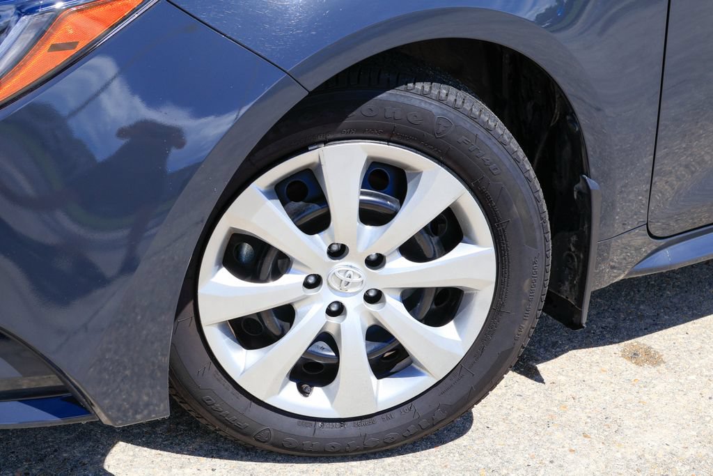 Used 2026 Toyota Corolla LE FWD image 28