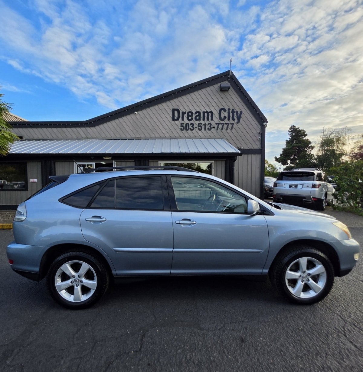 Used 2006 Lexus RX 330 w/ Premium Plus Pkg FWD image 2