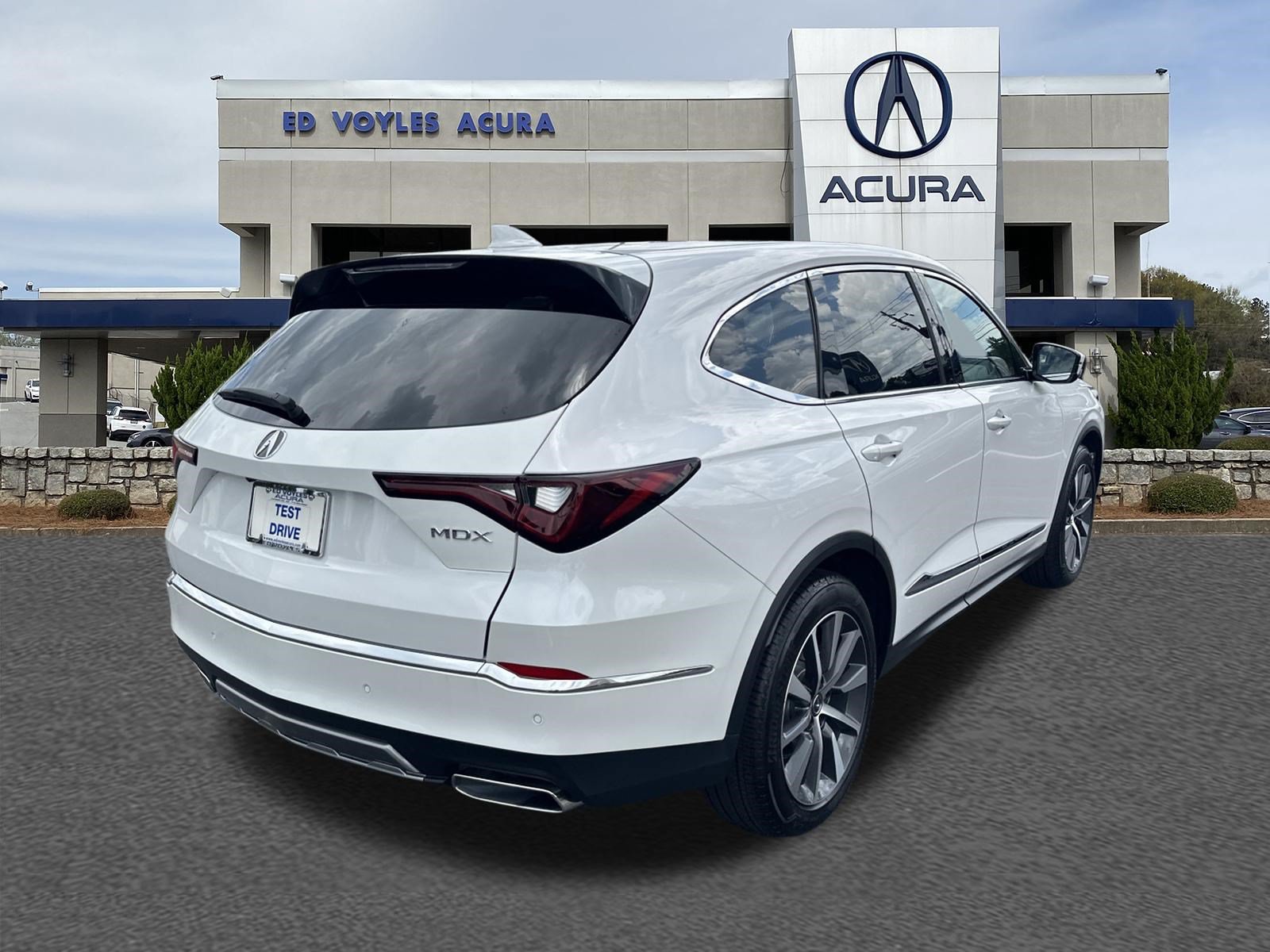 Certified 2026 Acura MDX w/ Technology Package FWD image 5