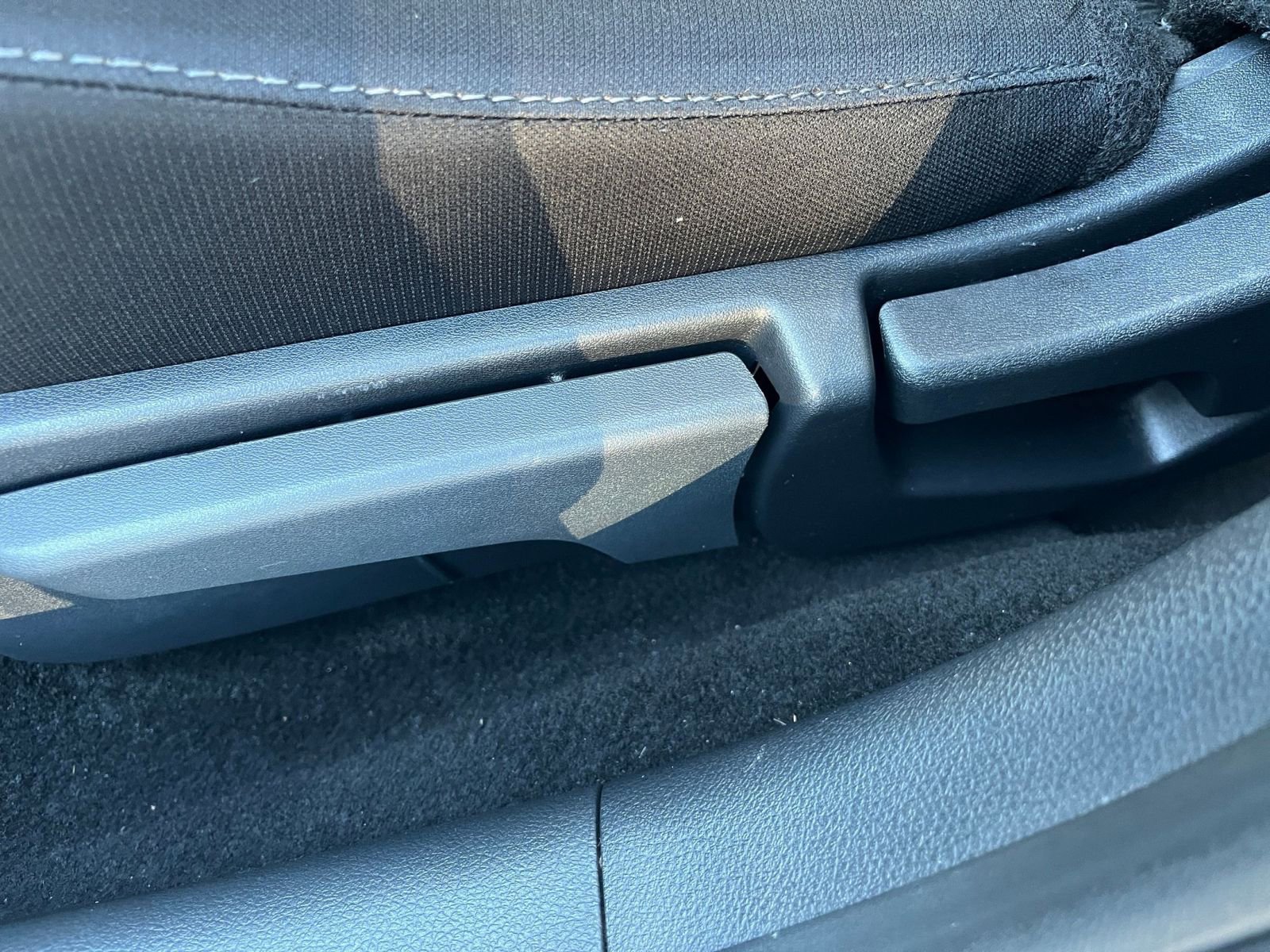 Used 2025 Nissan Sentra SV image 22