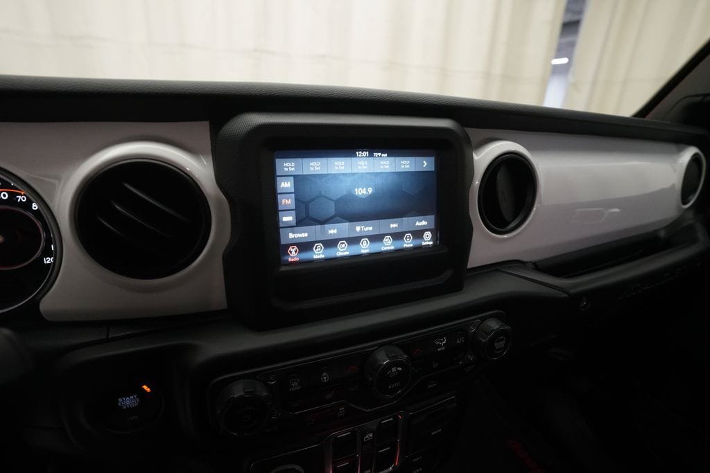 Used 2021 Jeep Wrangler Unlimited Sport AWD/4WD image 6