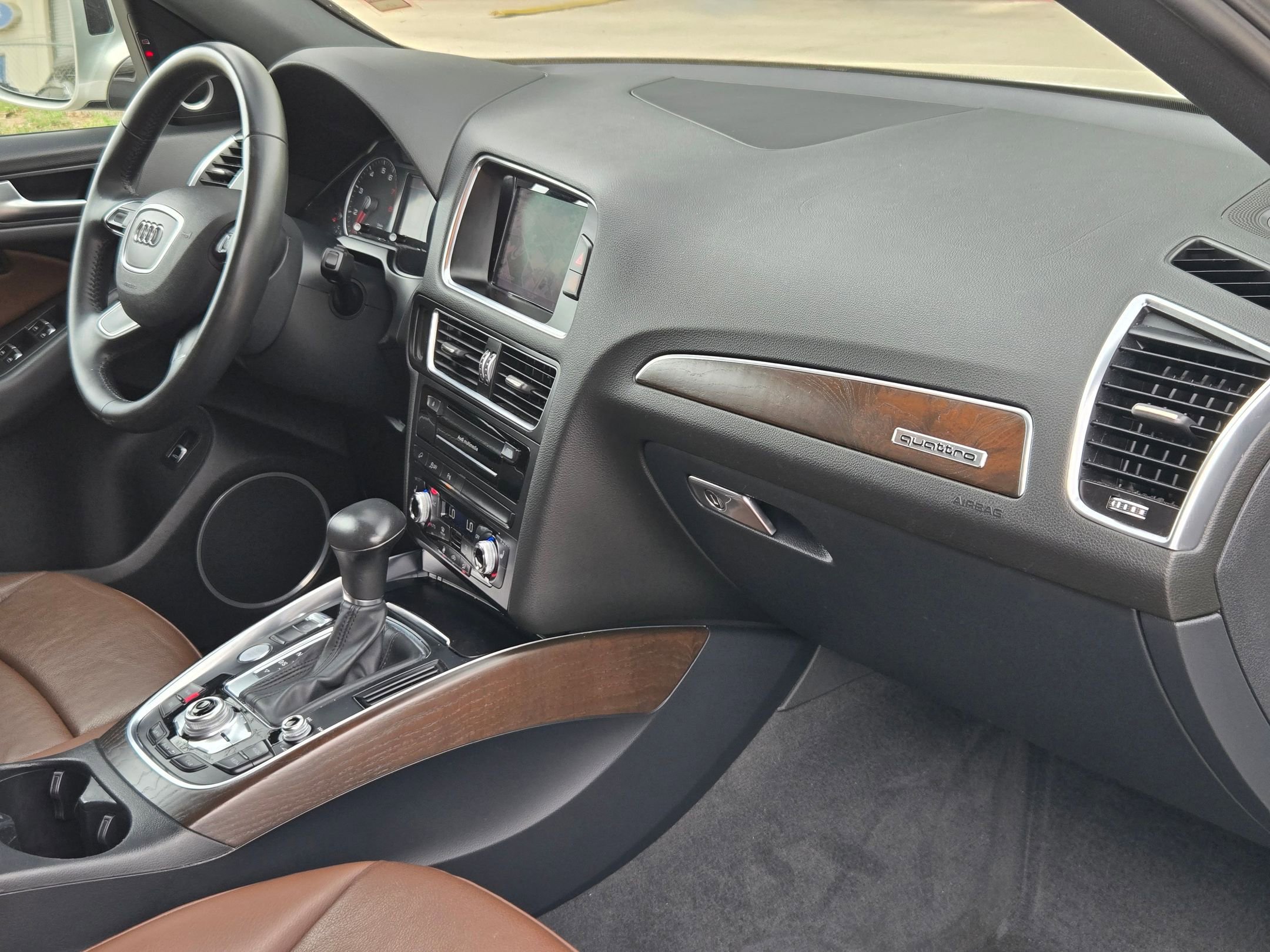 Used 2016 Audi Q5 2.0T Premium Plus w/ Technology Package image 29