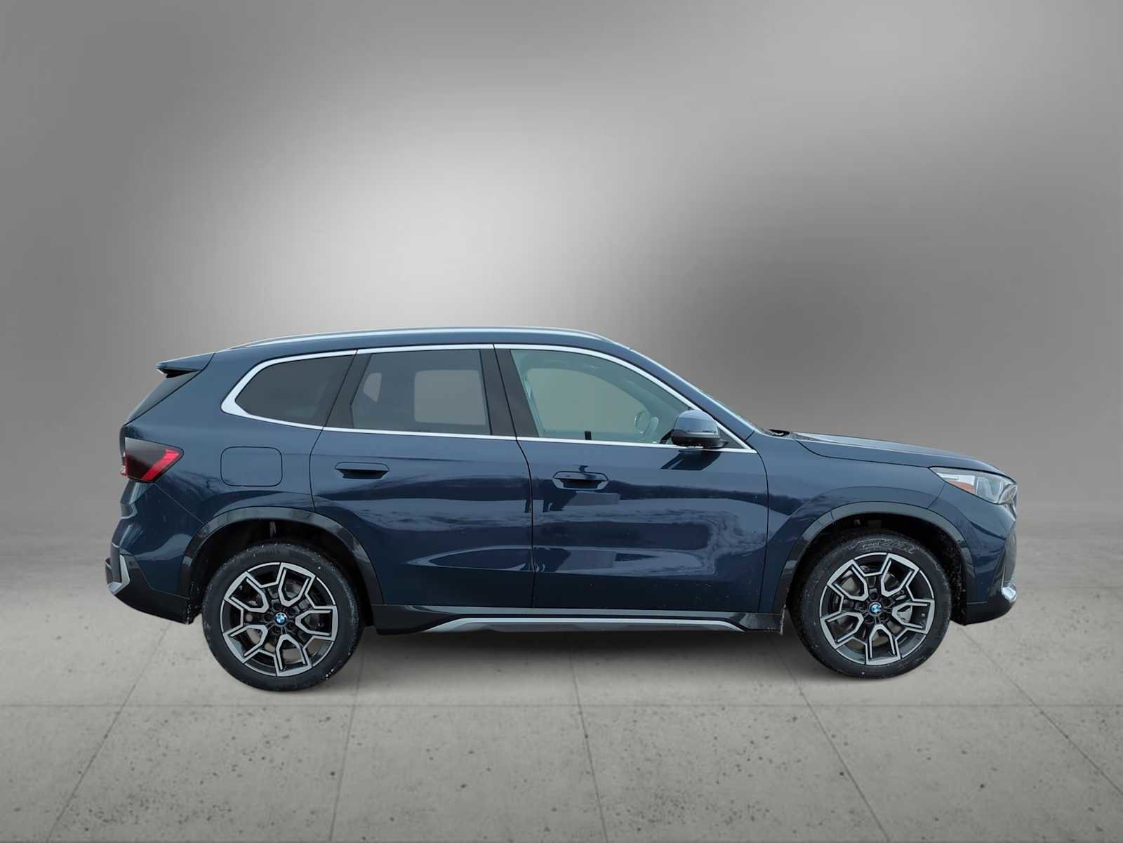 New 2026 BMW X1 xDrive28i w/ Technology Package image 9