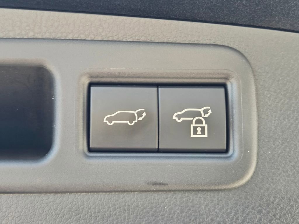 Used 2024 Lexus RX 350 FWD w/ Technology Package image 18