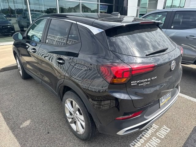 Used 2022 Buick Encore GX Preferred w/ Cold Weather Comfort Package AWD/4WD image 4