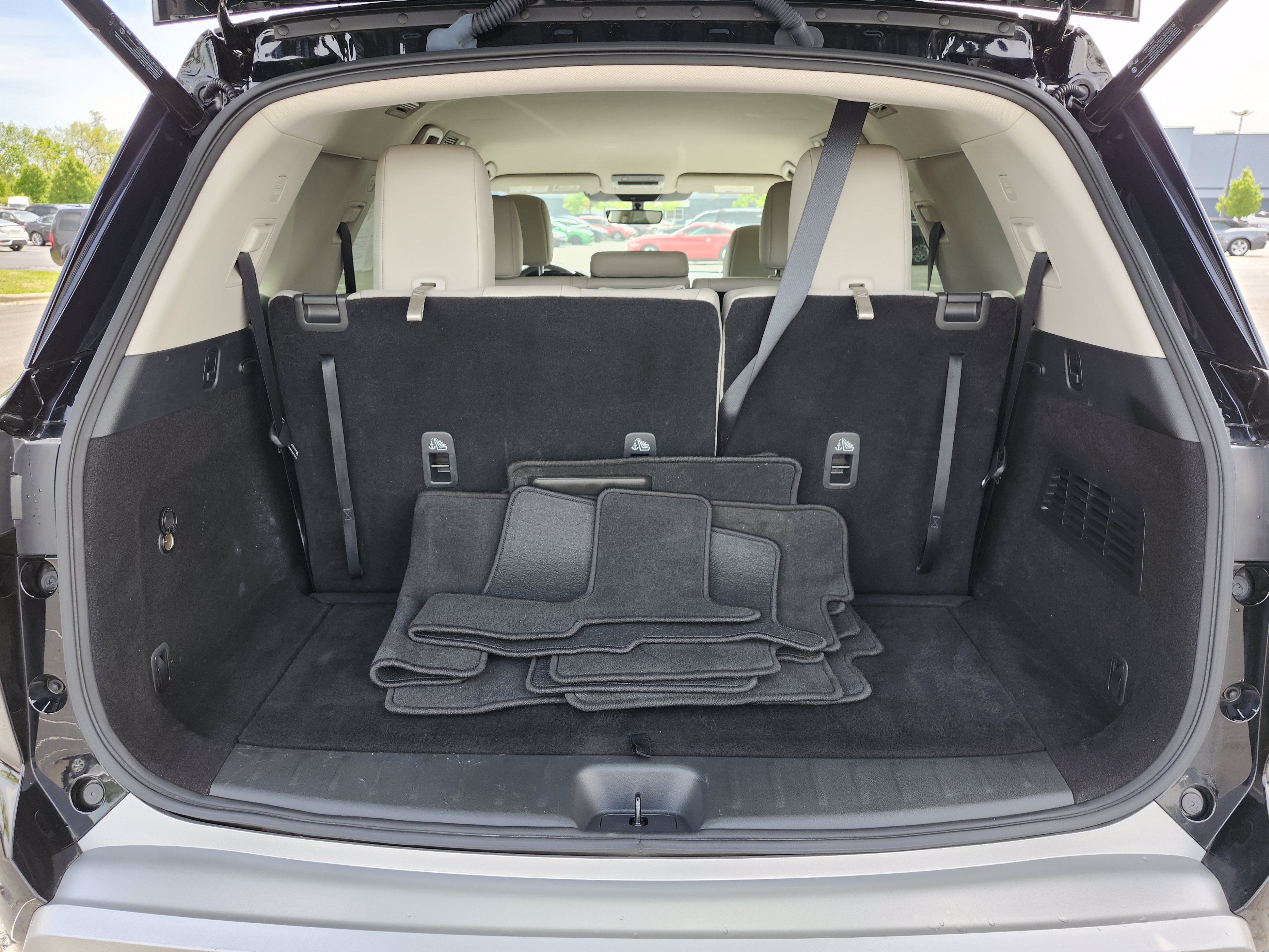 Used 2023 Nissan Pathfinder SL AWD/4WD image 24