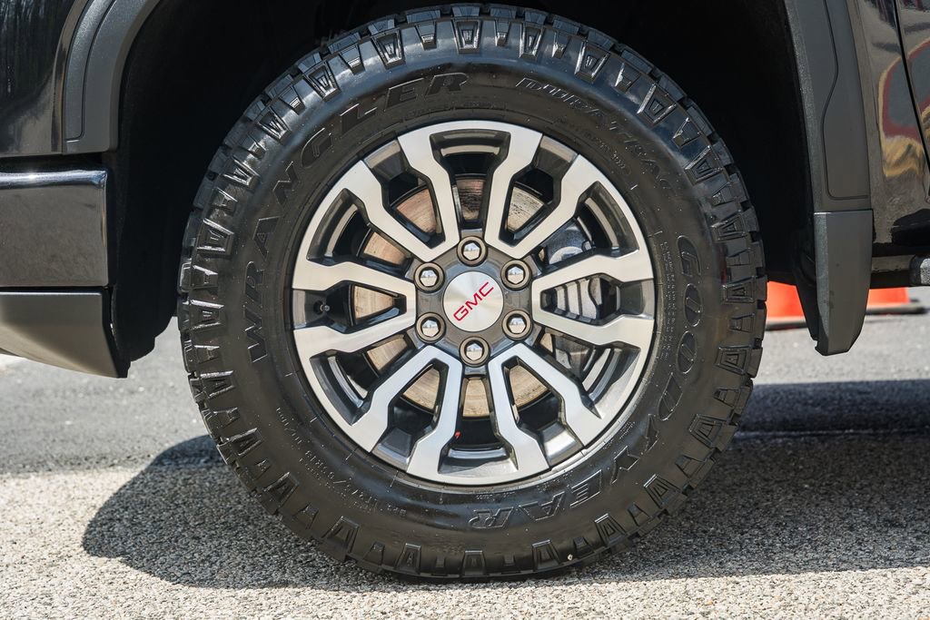 Used 2022 GMC Sierra 1500 AT4 w/ AT4 Premium Package image 28