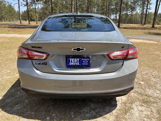 Used 2024 Chevrolet Malibu LT w/ Sport Edition image 4