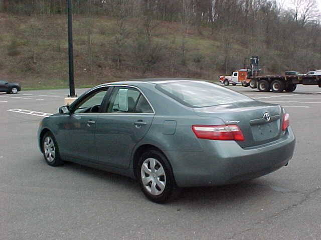 Used 2009 Toyota Camry LE image 9