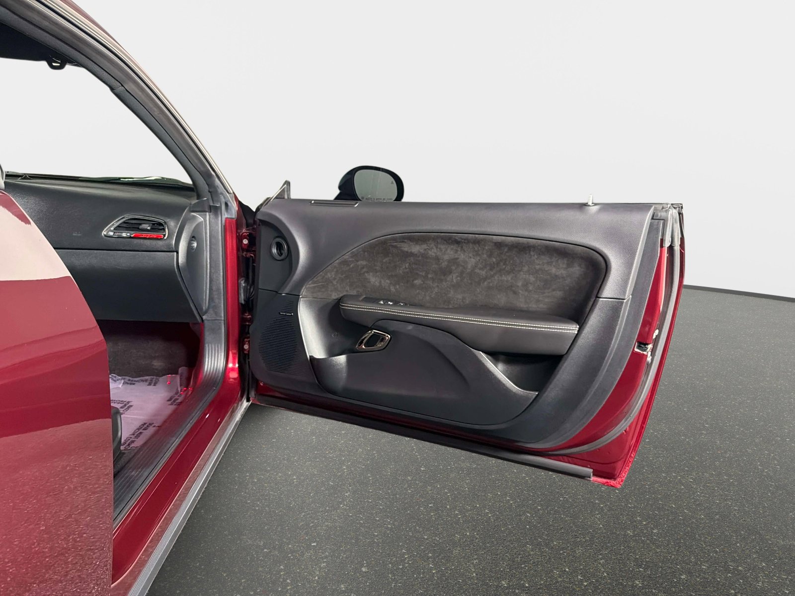 Used 2018 Dodge Challenger SRT Hellcat RWD image 22