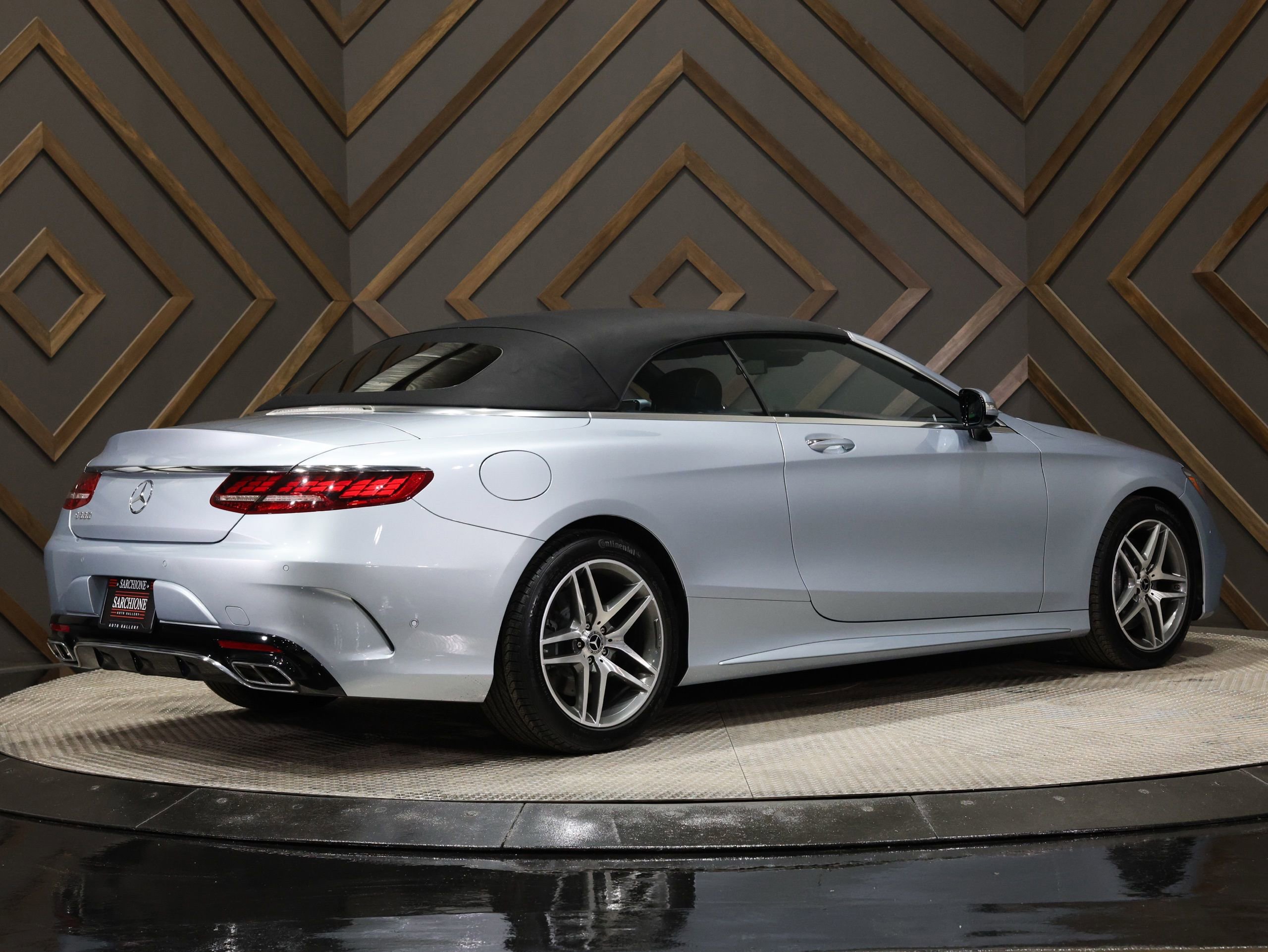 Used 2019 Mercedes-Benz S 560 Cabriolet w/ AMG Line Exterior image 2
