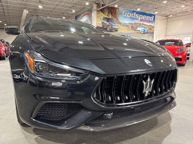 Used 2022 Maserati Ghibli Trofeo image 28