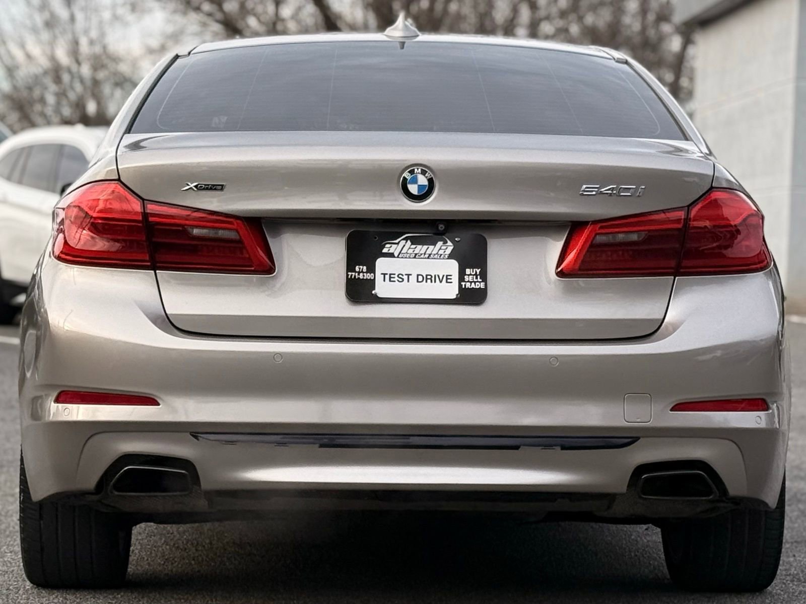 Used 2017 BMW 540i xDrive image 4