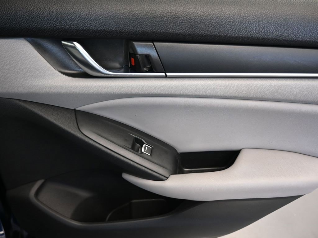 Used 2018 Honda Accord LX image 36