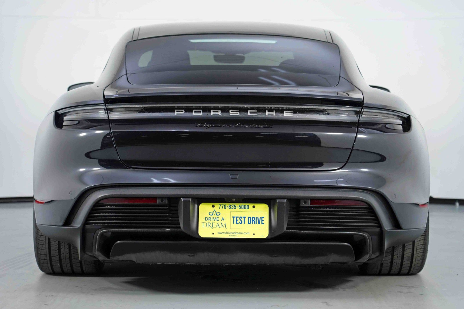 Used 2021 Porsche Taycan Turbo S image 10