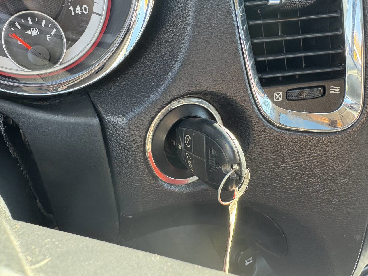 Used 2012 Dodge Durango Citadel image 33