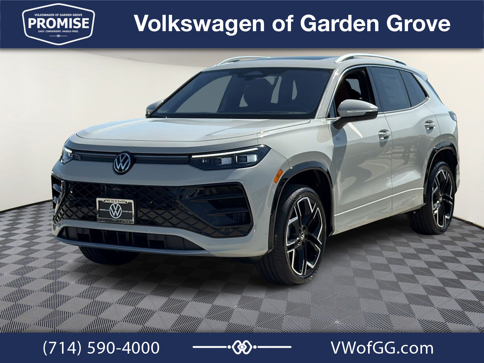 New 2026 Volkswagen Tiguan SEL R-Line AWD/4WD image 4