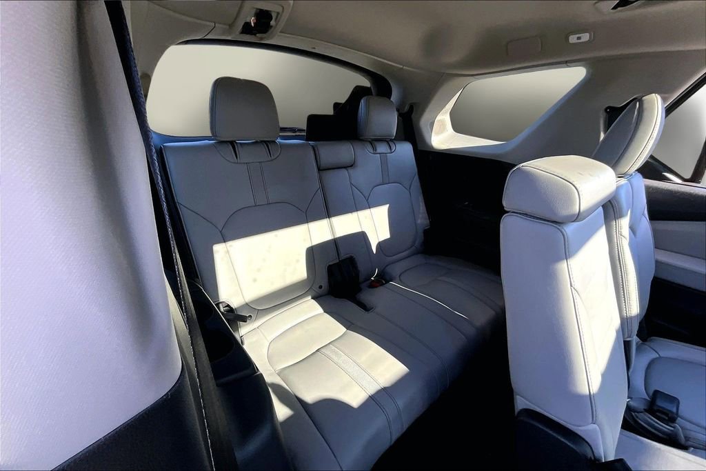 Used 2025 Honda Pilot Touring image 20