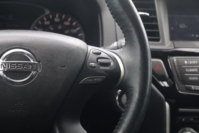 Used 2019 Nissan Pathfinder SV w/ SV All Weather Package AWD/4WD image 9