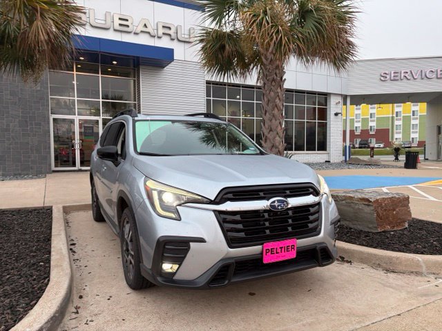 Used 2025 Subaru Ascent Limited AWD/4WD image 1