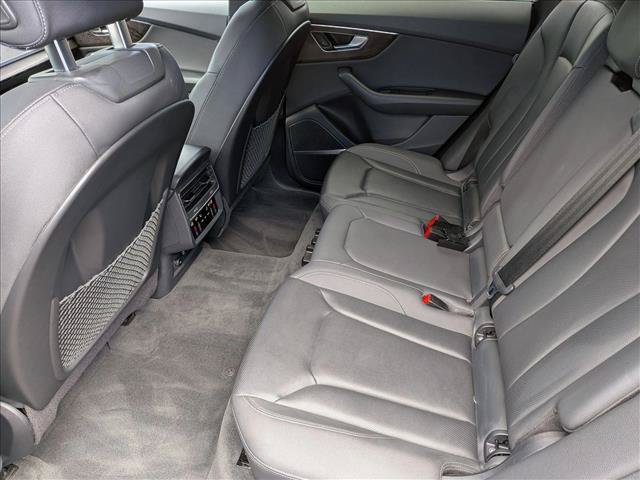 Used 2019 Audi Q8 Premium Plus w/ Premium Plus AWD/4WD image 21