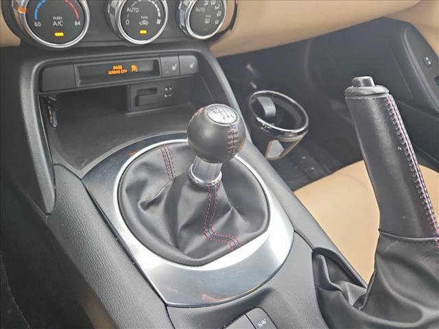 Used 2016 MAZDA MX-5 Miata Grand Touring RWD image 11