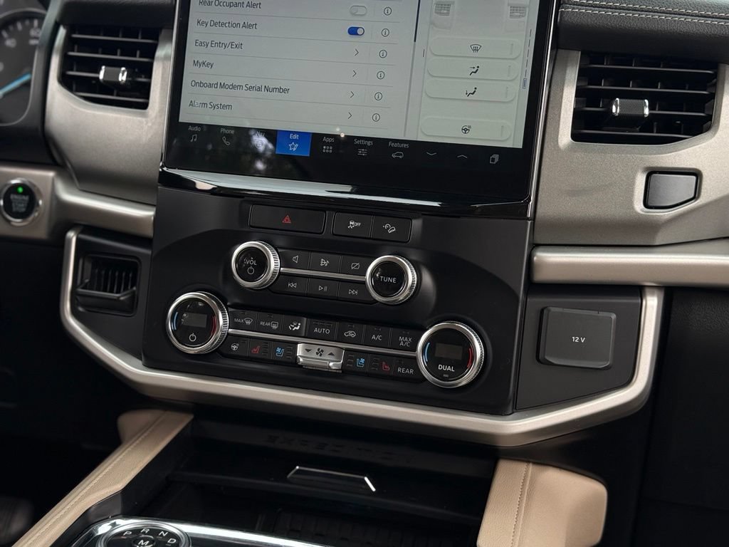 Certified 2023 Ford Expedition XLT AWD/4WD image 28