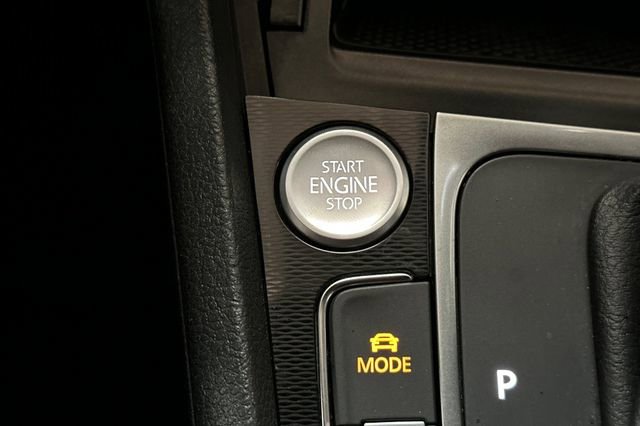 Used 2017 Volkswagen GTI Sport image 26