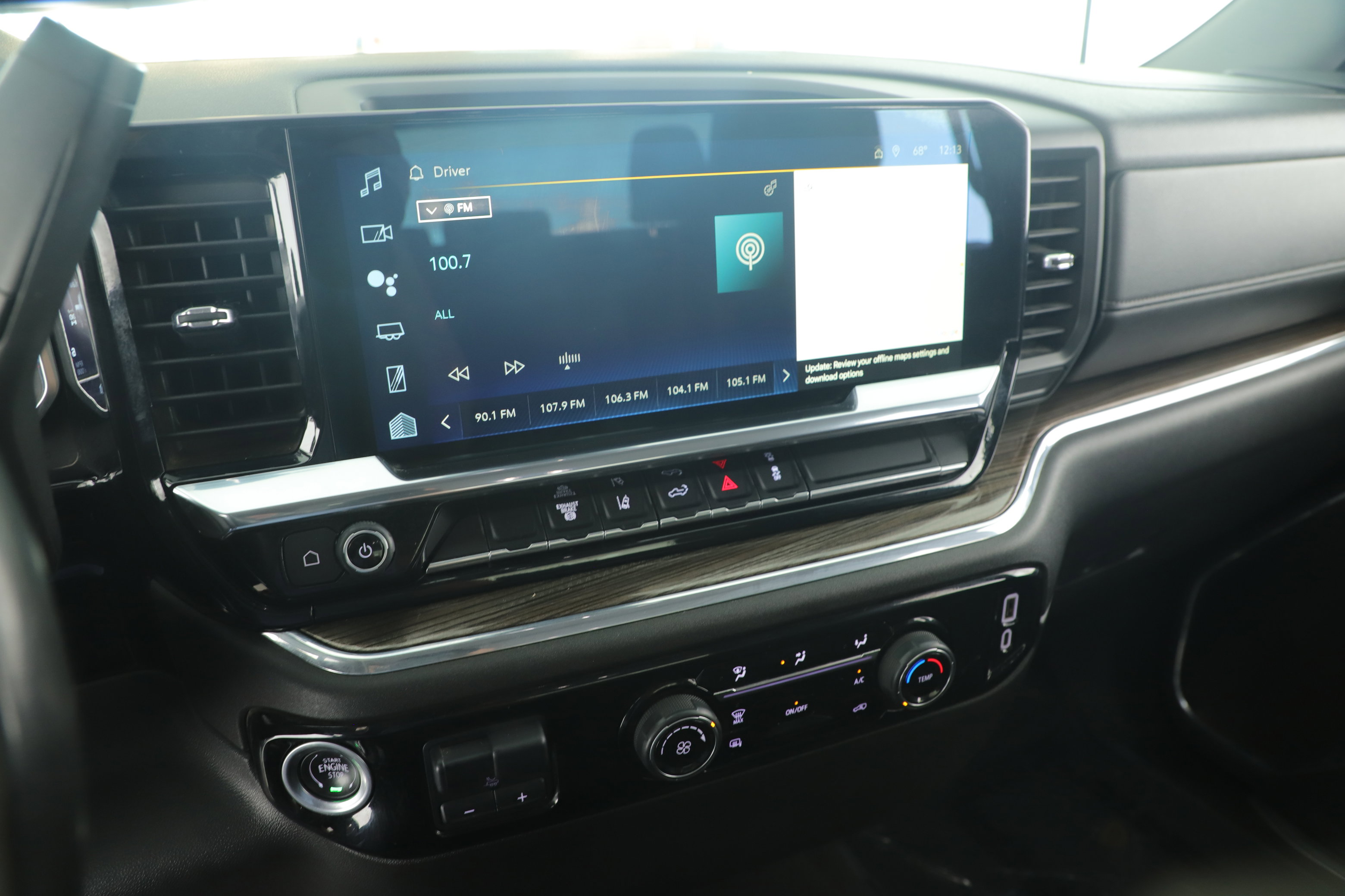 Used 2024 Chevrolet Silverado 2500 LT image 15