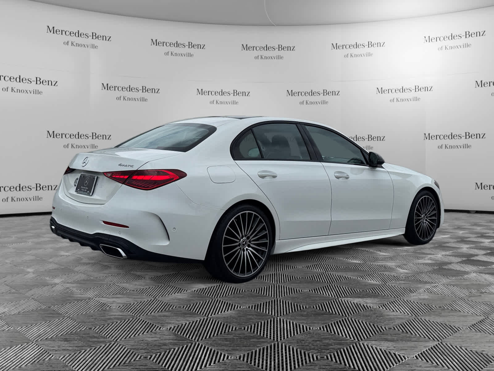 Used 2024 Mercedes-Benz C 300 4MATIC Sedan image 5