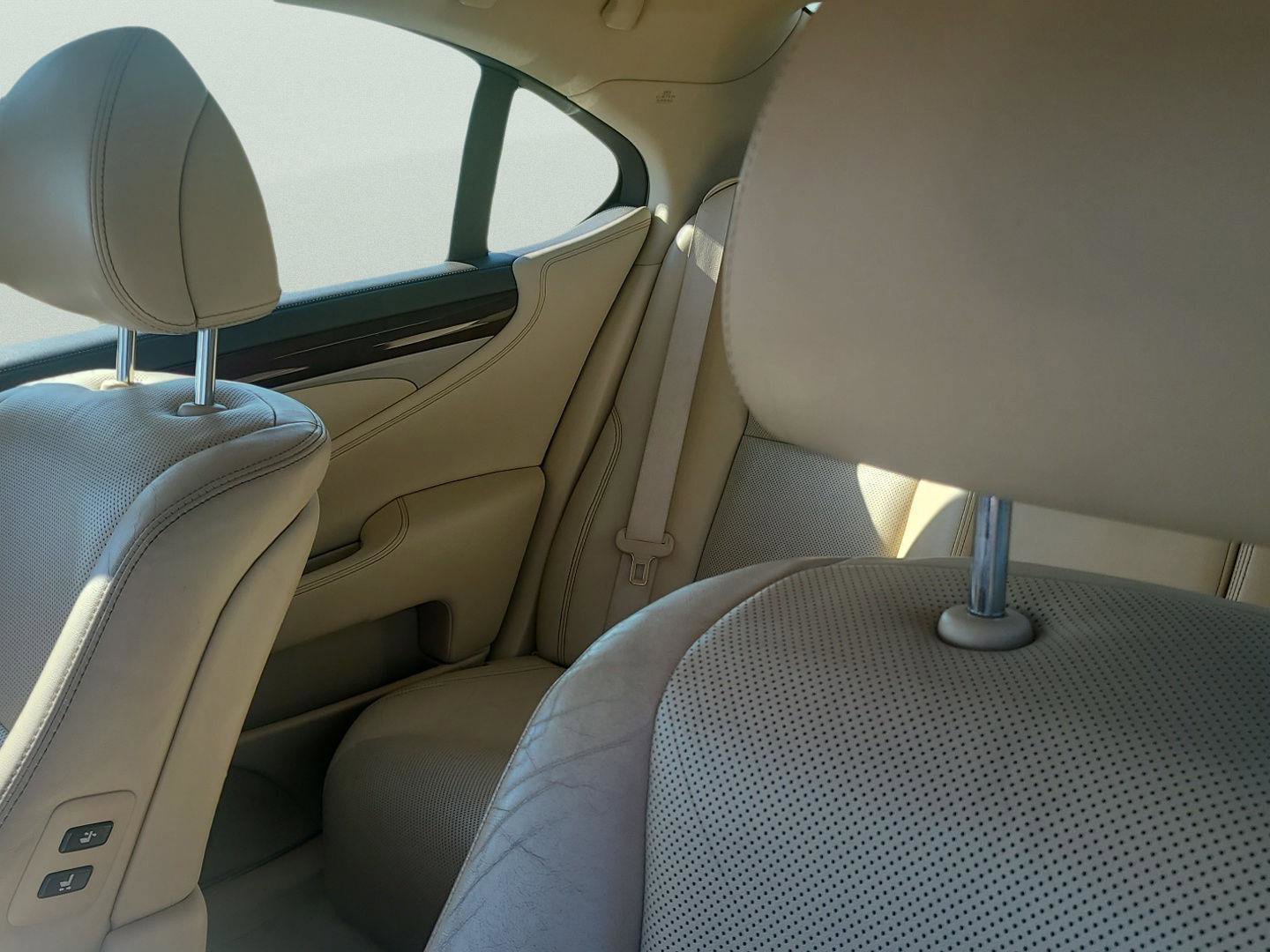 Used 2016 Lexus LS 460 image 18