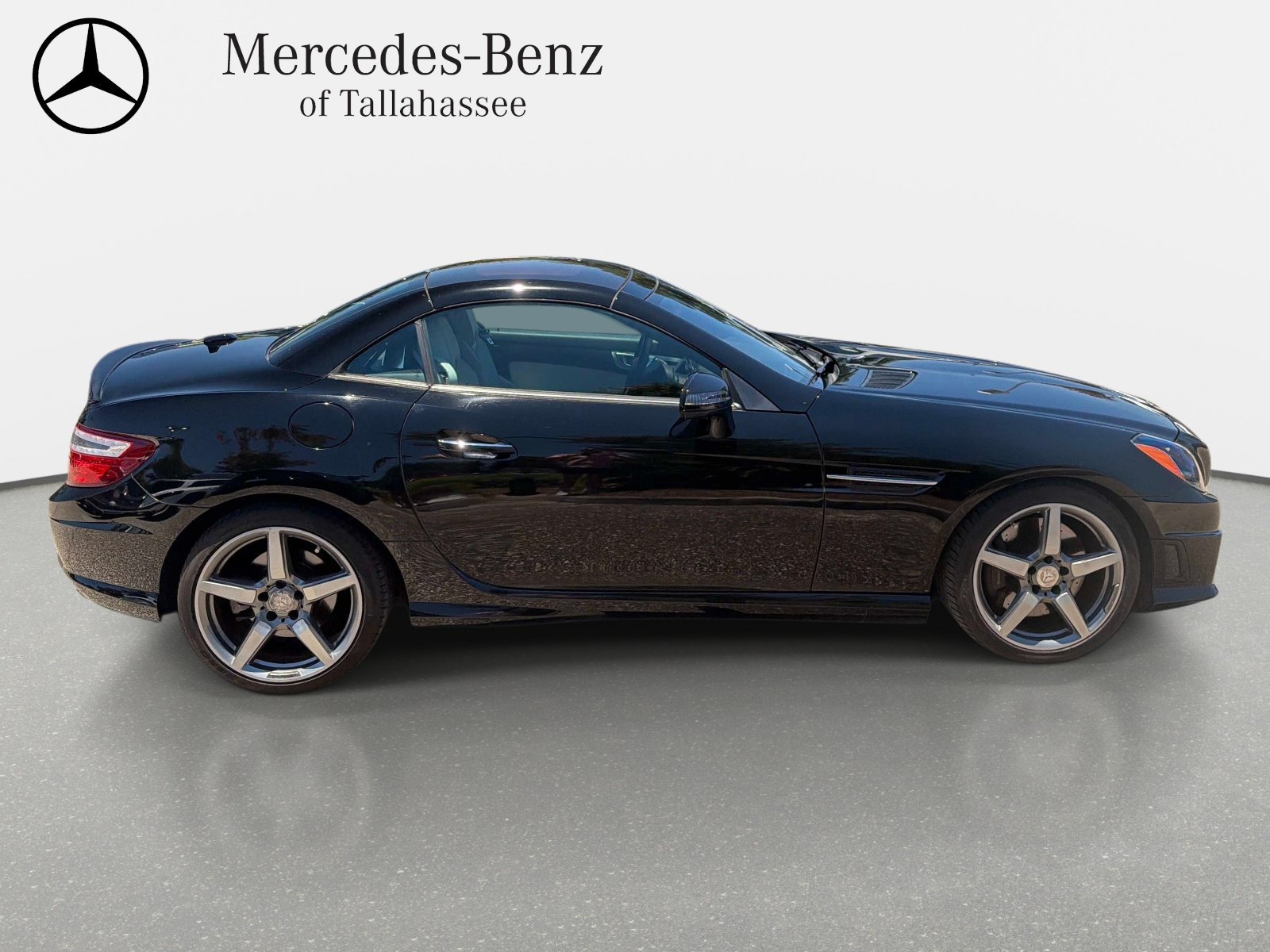 Used 2015 Mercedes-Benz SLK 250 image 4